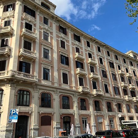 Blue Sea View Apartment 萨莱诺 外观 照片