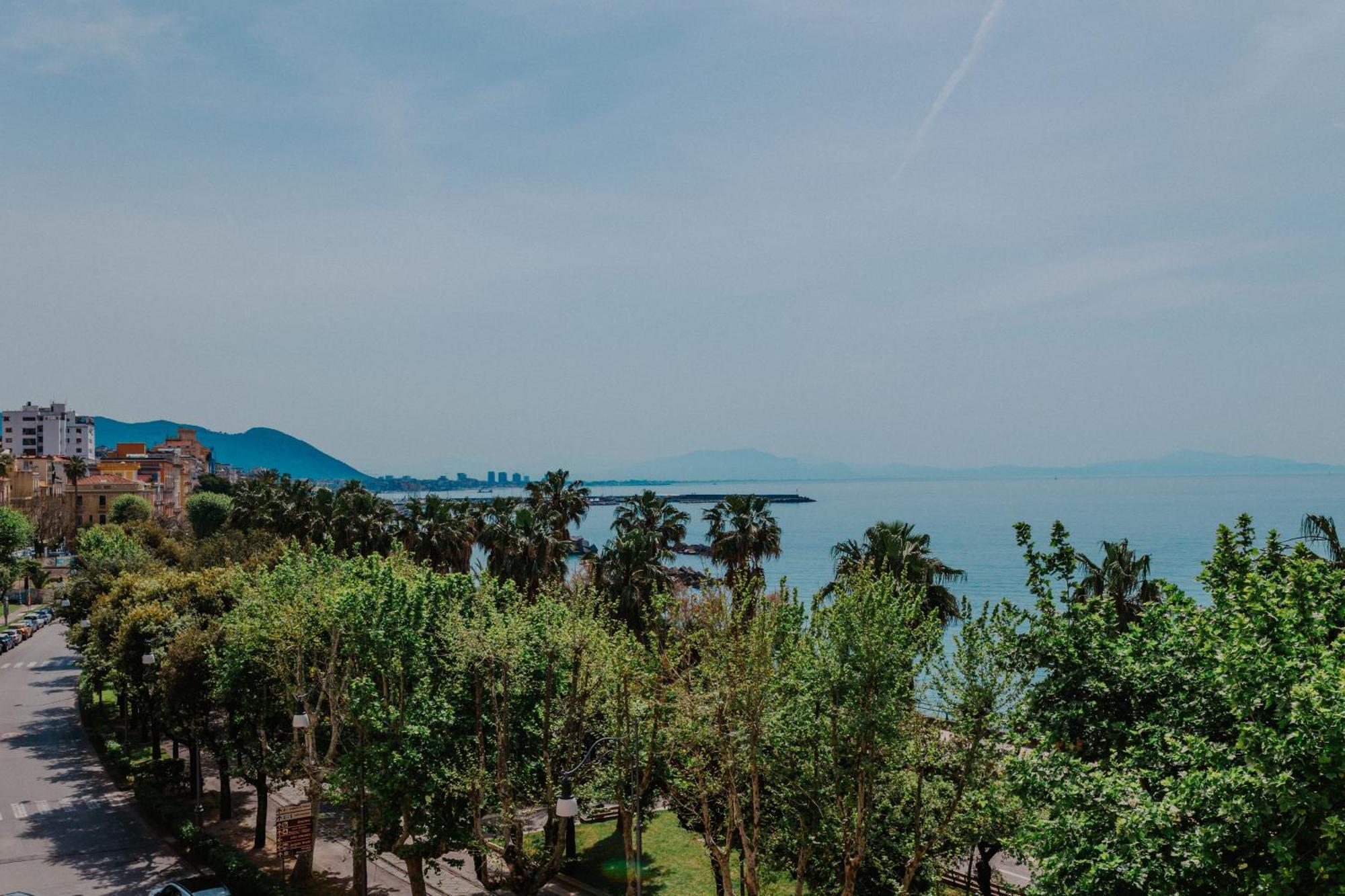 Blue Sea View Apartment 萨莱诺 外观 照片